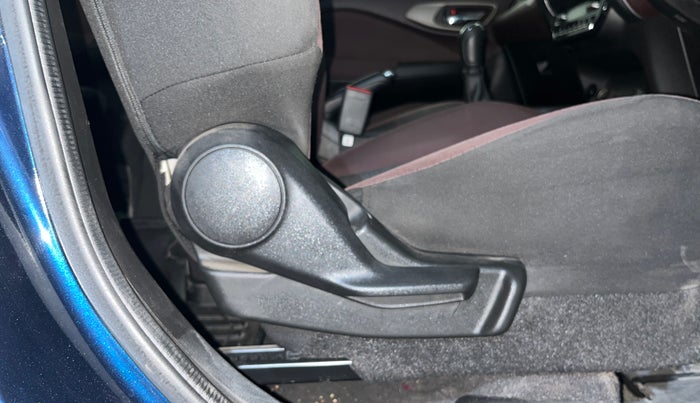 2023 Maruti FRONX DELTA 1.2 MT PETROL, Petrol, Manual, 11,040 km, Driver Side Adjustment Panel