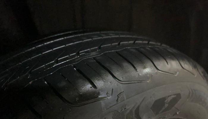 2023 Maruti FRONX DELTA 1.2 MT PETROL, Petrol, Manual, 11,040 km, Right Rear Tyre Tread