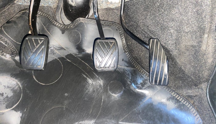 2015 Maruti Wagon R 1.0 VXI, Petrol, Manual, 1,11,800 km, Pedals