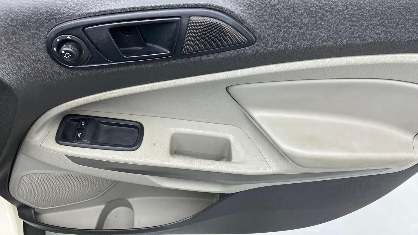 2013 Ford Ecosport 1.5 AMBIENTE TDCI, Diesel, Manual, 58,561 km, Driver Side Door Panels Control