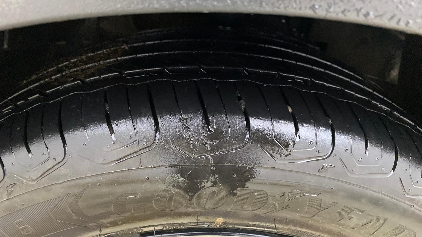 2021 Tata NEXON XZ PLUS PETROL, Petrol, Manual, 88,746 km, Right Front Tyre Tread