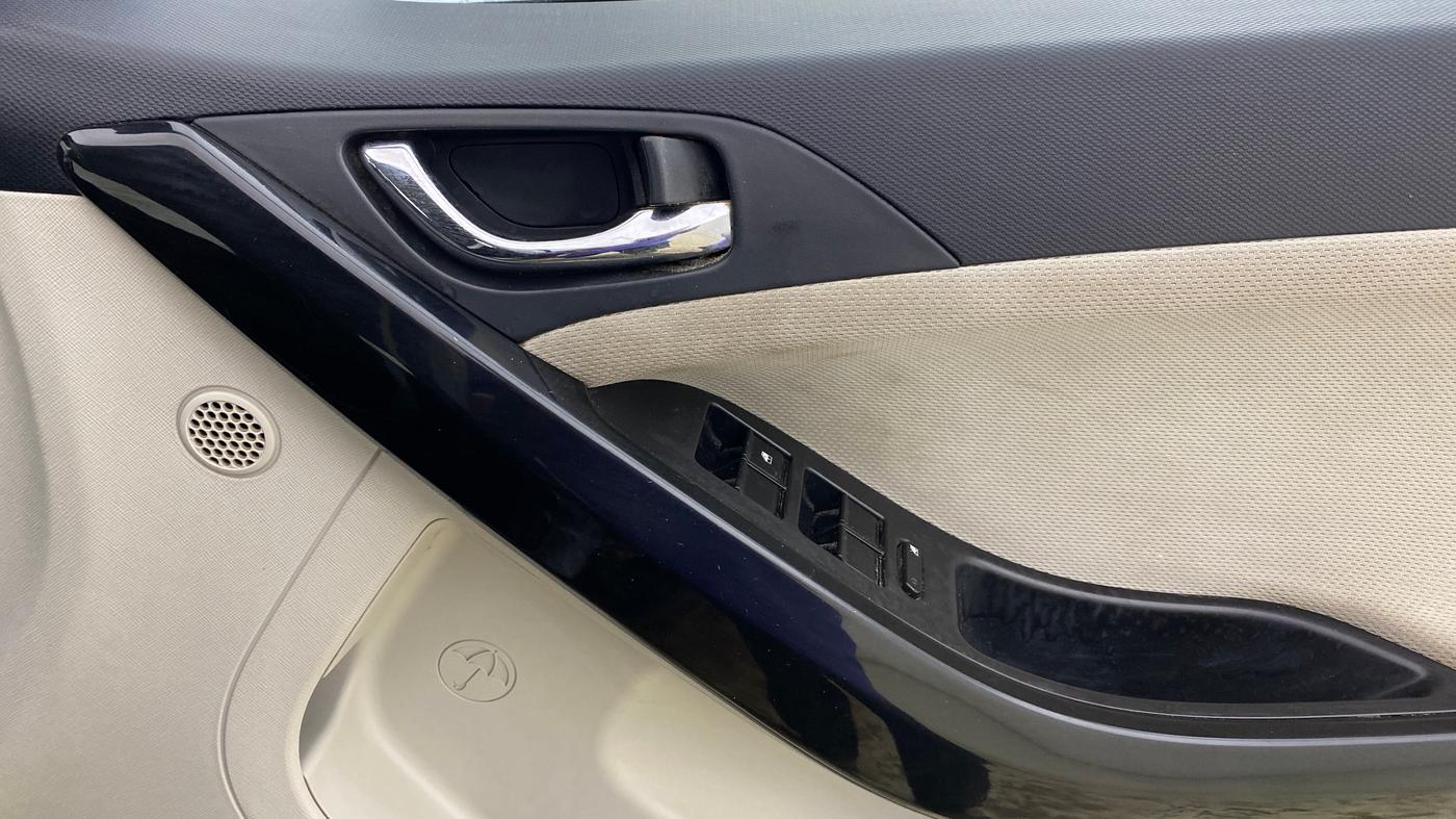 2021 Tata NEXON XZ PLUS PETROL, Petrol, Manual, 88,746 km, Driver Side Door Panels Control
