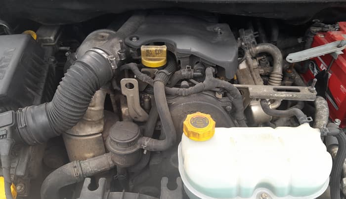 2017 Tata Hexa XTA 4X2 7 STR, Diesel, Automatic, 1,33,714 km, Engine View