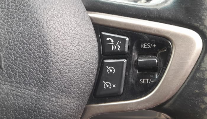 2017 Tata Hexa XTA 4X2 7 STR, Diesel, Automatic, 1,33,714 km, Adaptive Cruise Control