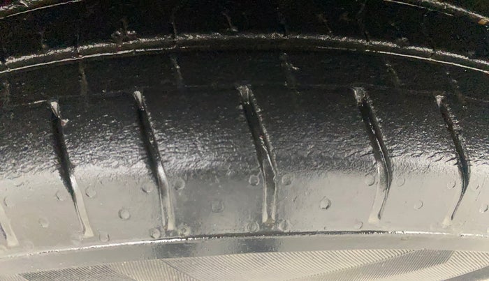 2021 Hyundai VENUE S 1.2, Petrol, Manual, 31,176 km, Left Front Tyre Tread