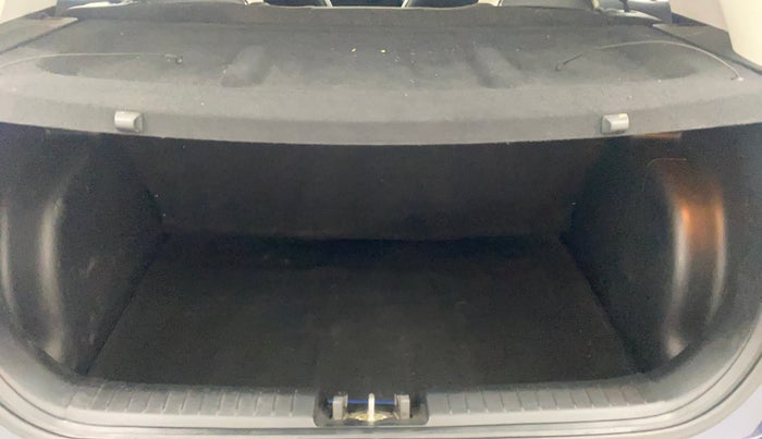 2021 Hyundai VENUE S 1.2, Petrol, Manual, 31,176 km, Boot Inside