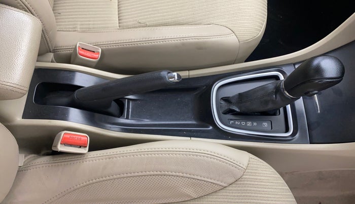 2017 Maruti Ciaz ZETA 1.4  AT PETROL, Petrol, Automatic, 88,506 km, Gear Lever