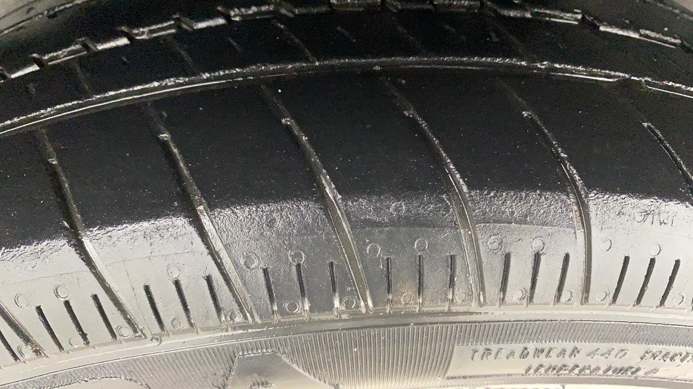 2017 Maruti Ciaz ZETA 1.4  AT PETROL, Petrol, Automatic, 88,506 km, Left Rear Tyre Tread