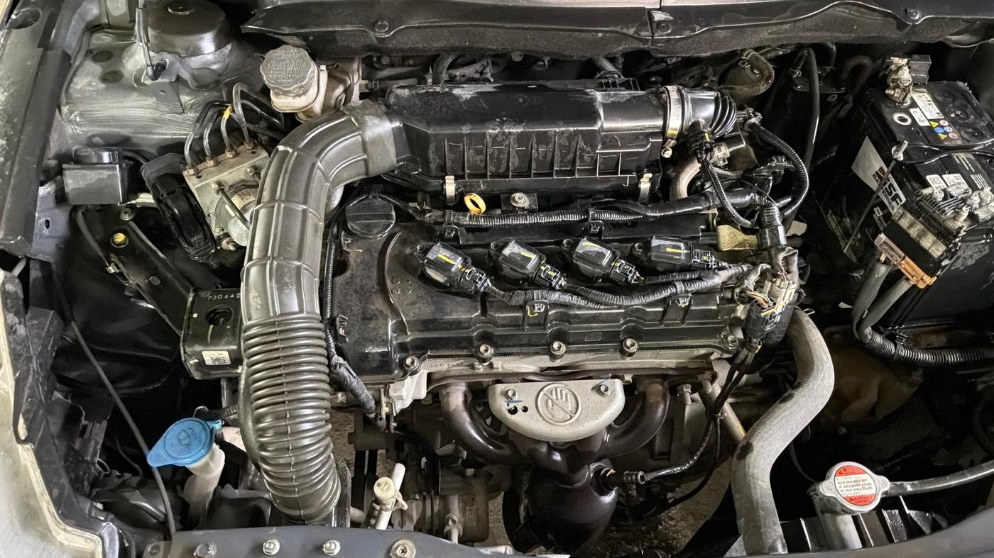 2024 Maruti Ciaz SIGMA 1.5 SHVS MT  PETROL, Petrol, Manual, 62,759 km, Engine View - Right
