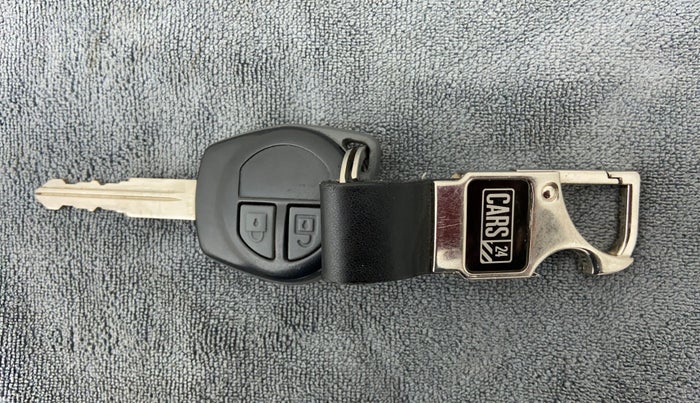 2014 Maruti Swift VXI D, Petrol, Manual, 26,169 km, Key Close Up