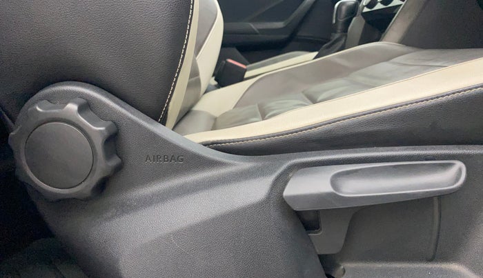 2019 Volkswagen T-ROC 1.5 TSI AT, Petrol, Automatic, 71,945 km, Driver Side Adjustment Panel