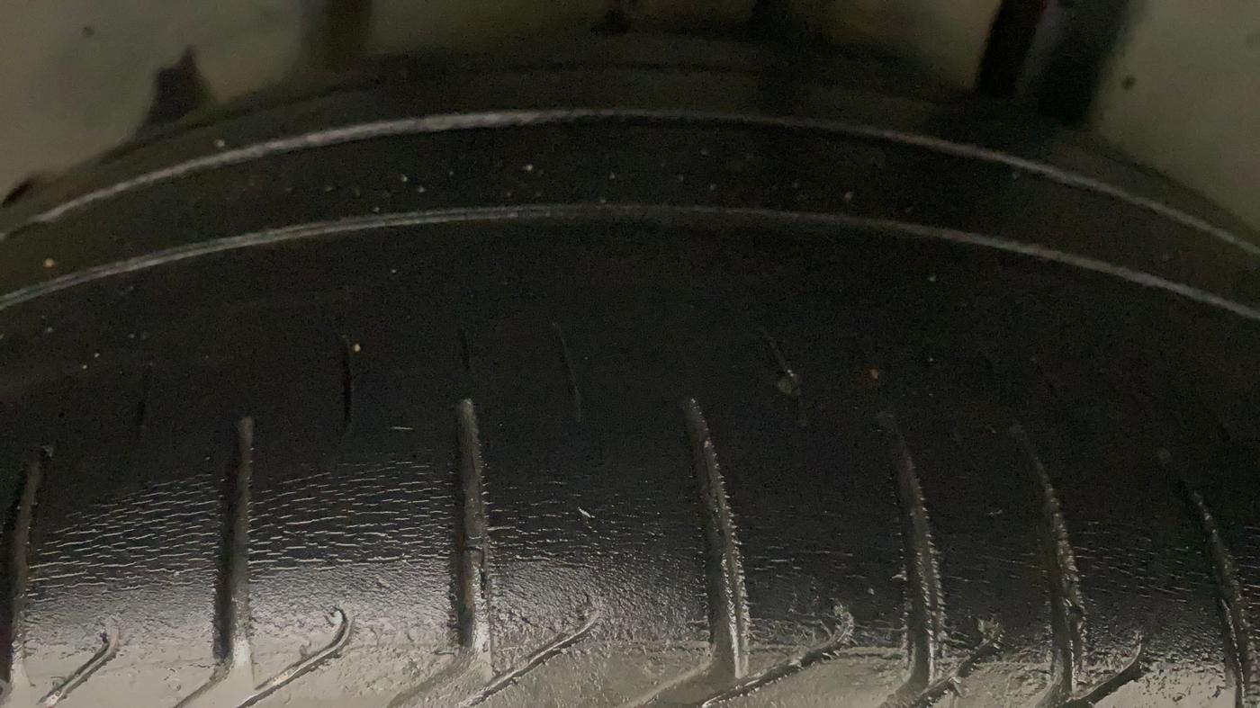 2019 Volkswagen T-ROC 1.5 TSI AT, Petrol, Automatic, 72,018 km, Left Rear Tyre Tread