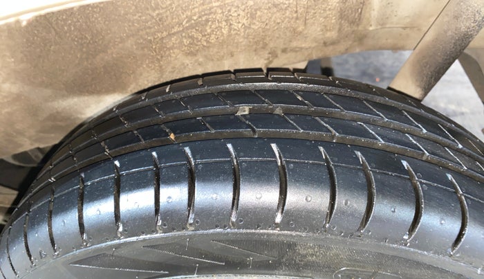 2013 Maruti Wagon R 1.0 VXI, Petrol, Manual, 18,175 km, Left Rear Tyre Tread