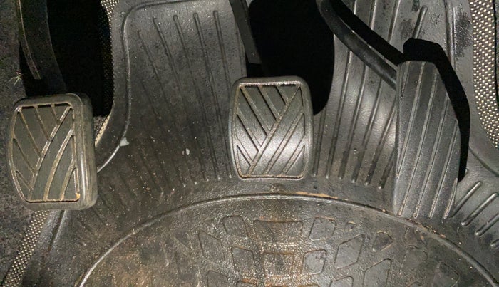 2013 Maruti Wagon R 1.0 VXI, Petrol, Manual, 18,175 km, Pedals