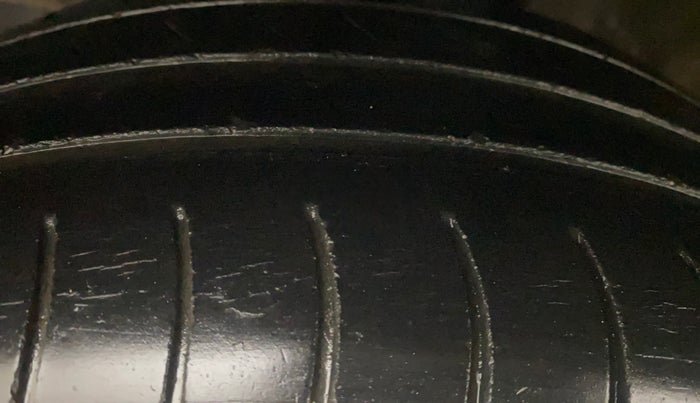 2015 Hyundai Grand i10 ASTA (O) 1.2 KAPPA VTVT, Petrol, Manual, 92,198 km, Left Front Tyre Tread