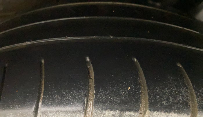 2015 Hyundai Grand i10 ASTA (O) 1.2 KAPPA VTVT, Petrol, Manual, 92,198 km, Left Rear Tyre Tread