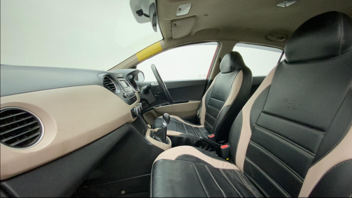 2014 Hyundai Xcent S (O) 1.2, Petrol, Manual, 88,848 km, Right Side Front Door Cabin