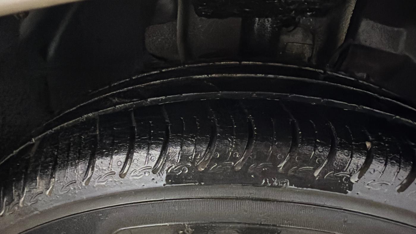 2019 Tata Tiago XZ PETROL, Petrol, Manual, 96,977 km, Right Front Tyre Tread