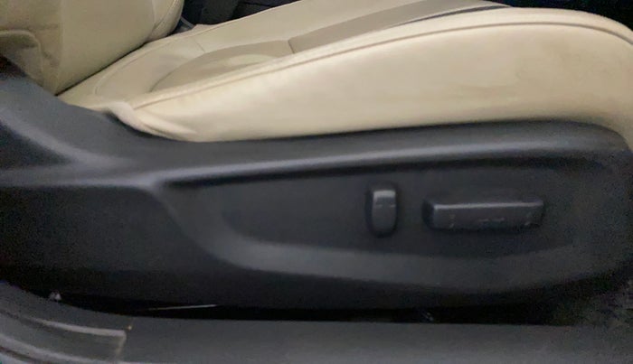 2020 Honda Civic 1.8L I-VTEC ZX CVT, Petrol, Automatic, 48,704 km, Driver Side Adjustment Panel