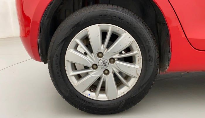 2017 Maruti Swift ZXI, Petrol, Manual, 57,062 km, Right Rear Wheel