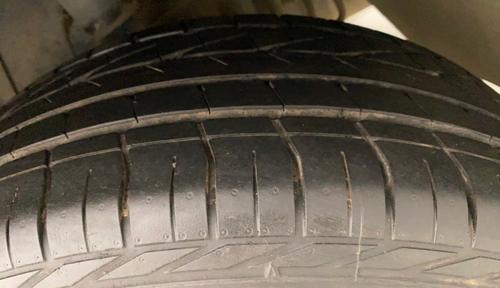 2021 Tata NEXON XZA PLUS SUNROOF DIESEL, Diesel, Automatic, 29,283 km, Left Rear Tyre Tread
