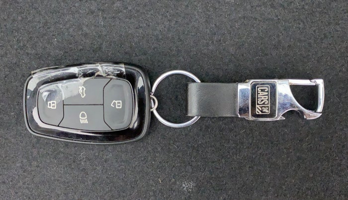 2021 Tata NEXON XZA PLUS SUNROOF DIESEL, Diesel, Automatic, 29,283 km, Key Close Up