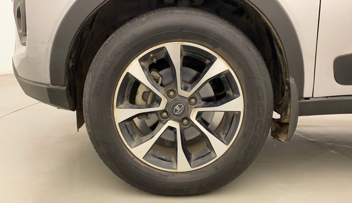 2021 Tata NEXON XZA PLUS SUNROOF DIESEL, Diesel, Automatic, 29,283 km, Left Front Wheel