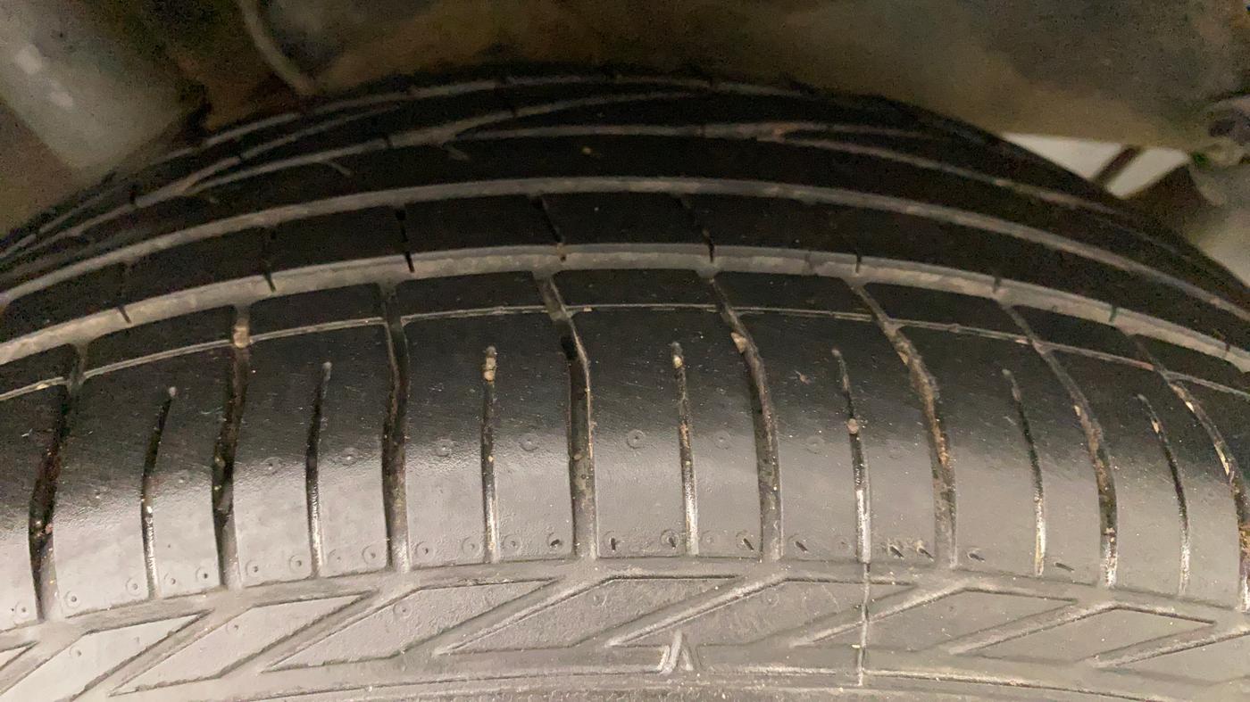 2021 Tata NEXON XZA PLUS SUNROOF DIESEL, Diesel, Automatic, 29,283 km, Right Rear Tyre Tread