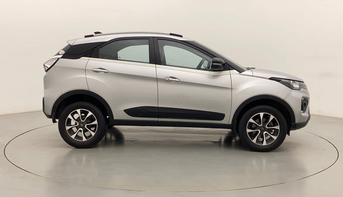 2021 Tata NEXON XZA PLUS SUNROOF DIESEL, Diesel, Automatic, 29,283 km, Right Side View