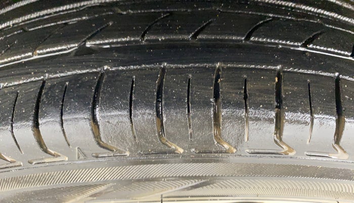 2018 Honda Amaze 1.2L I-VTEC VX, Petrol, Manual, 58,760 km, Left Front Tyre Tread