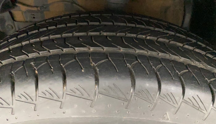 2022 Maruti Grand Vitara ALPHA SMART HYBRID ALLGRIP, Petrol, Manual, 11,806 km, Left Front Tyre Tread