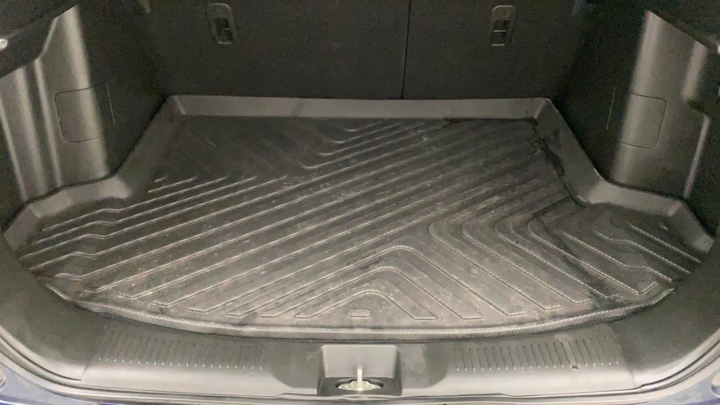 2022 Maruti Grand Vitara ALPHA SMART HYBRID ALLGRIP, Petrol, Manual, 11,806 km, Boot Inside