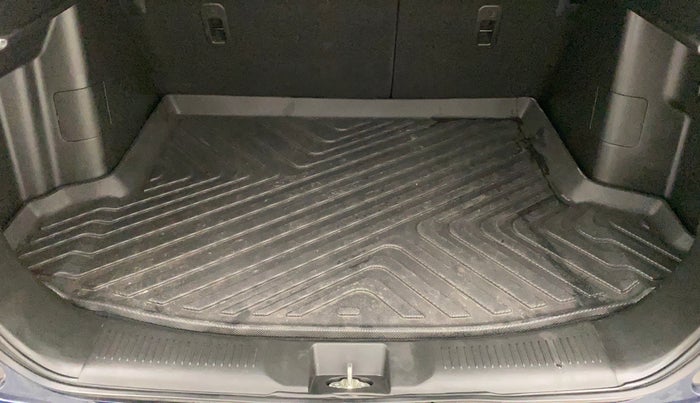 2022 Maruti Grand Vitara ALPHA SMART HYBRID ALLGRIP, Petrol, Manual, 11,806 km, Boot Inside