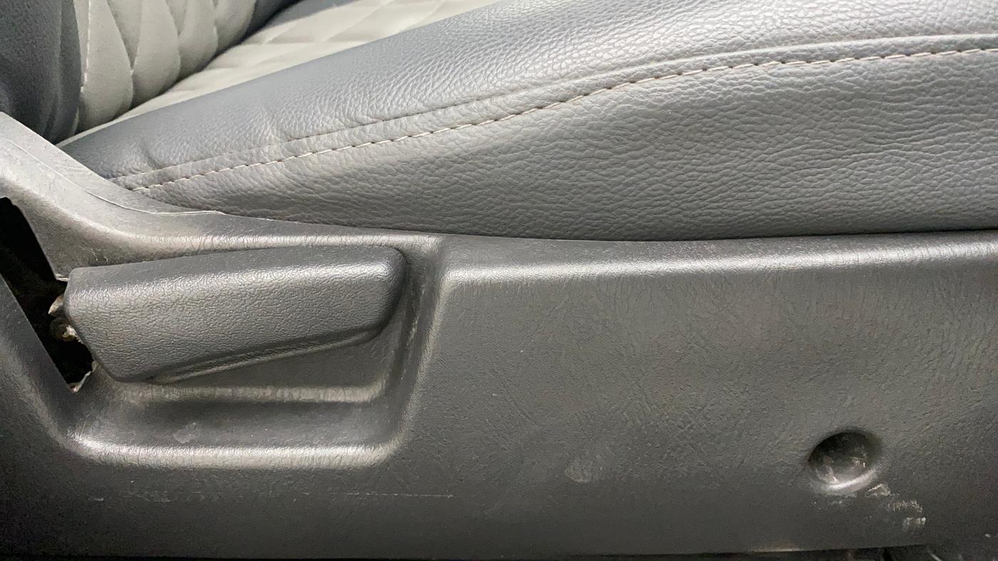2017 Maruti Alto K10 VXI, Petrol, Manual, 43,414 km, Driver Side Adjustment Panel