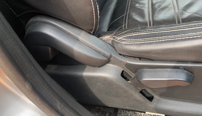 2018 Ford Ecosport TITANIUM + 1.5L DIESEL, Diesel, Manual, 79,183 km, Driver Side Adjustment Panel