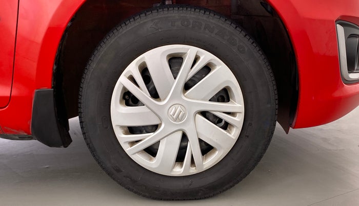 2017 Maruti Swift VXI D, Petrol, Manual, 41,321 km, Right Front Wheel