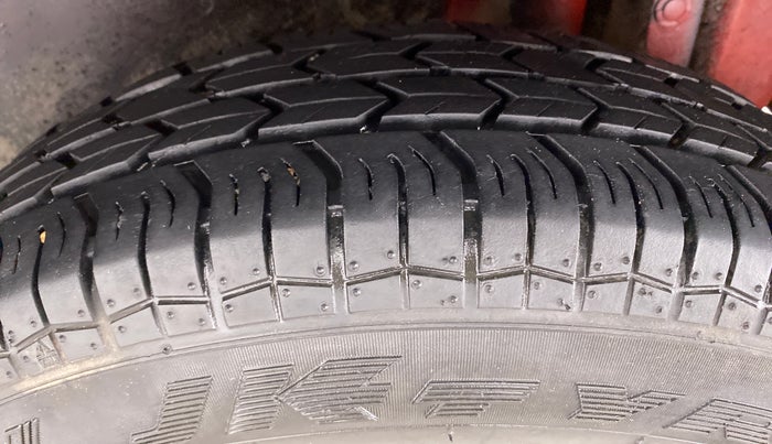 2017 Maruti Swift VXI D, Petrol, Manual, 41,321 km, Left Rear Tyre Tread