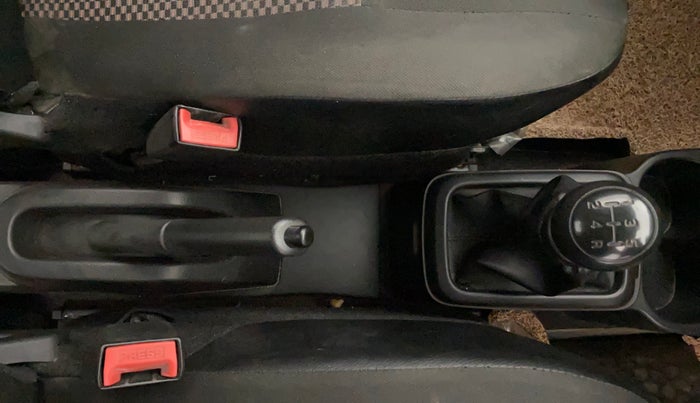 2019 Maruti S PRESSO VXI, Petrol, Manual, 36,560 km, Gear Lever