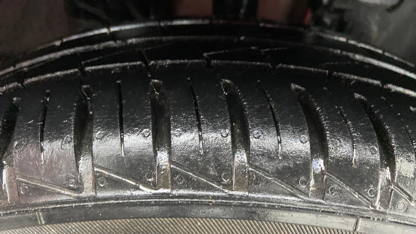 2020 Renault Kwid RXT, Petrol, Manual, 12,617 km, Right Front Tyre Tread