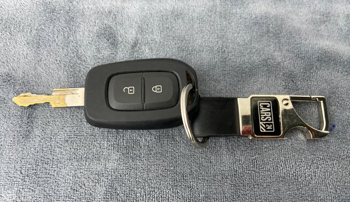 2020 Renault Kwid RXT, Petrol, Manual, 12,617 km, Key Close Up