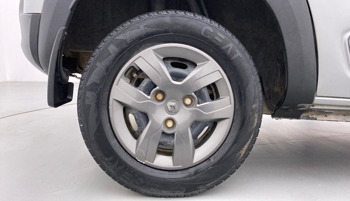 2017 Renault Kwid 1.0 RXT Opt AT, Petrol, Automatic, 43,476 km, Right Rear Wheel