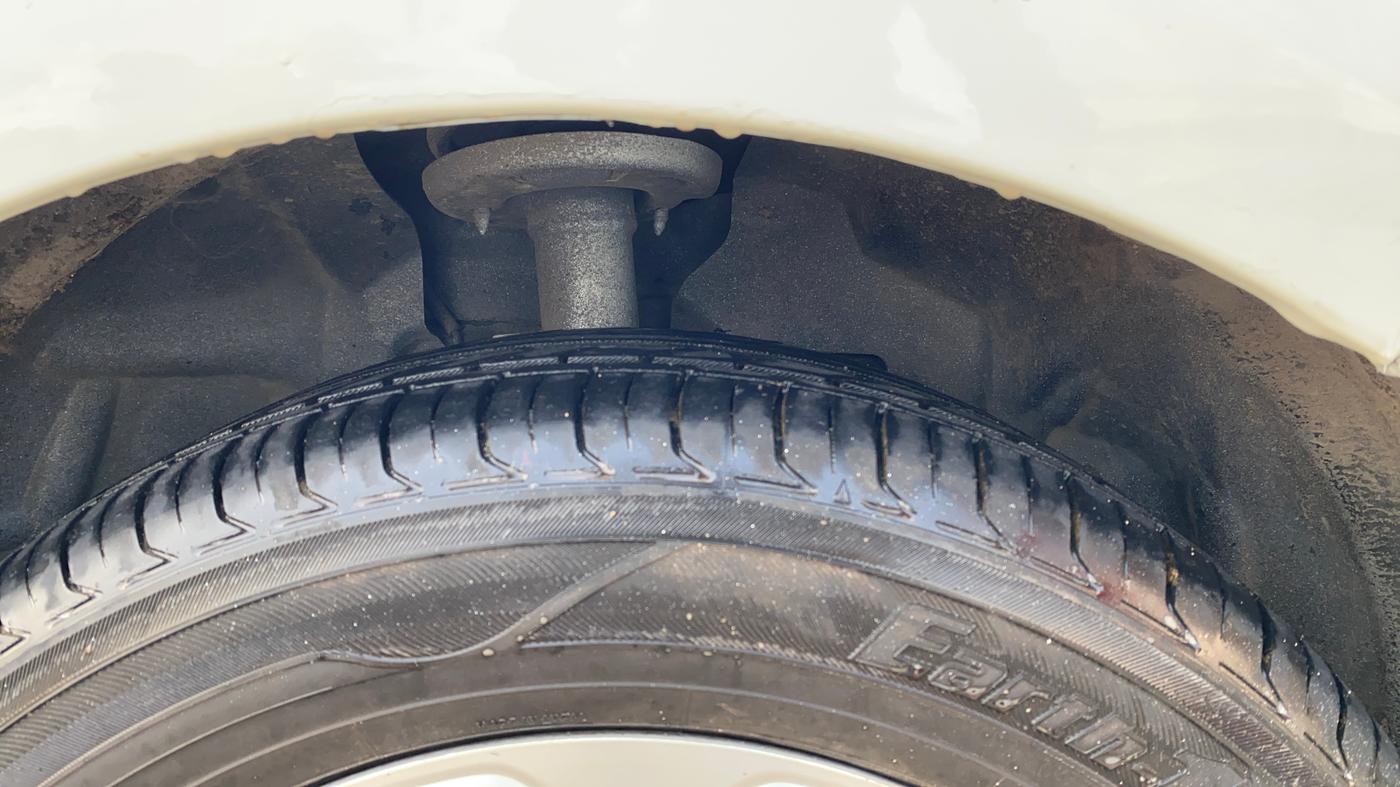 2019 Ford Ecosport TITANIUM + 1.5L PETROL, CNG, Manual, 1,24,712 km, Right Front Tyre Tread