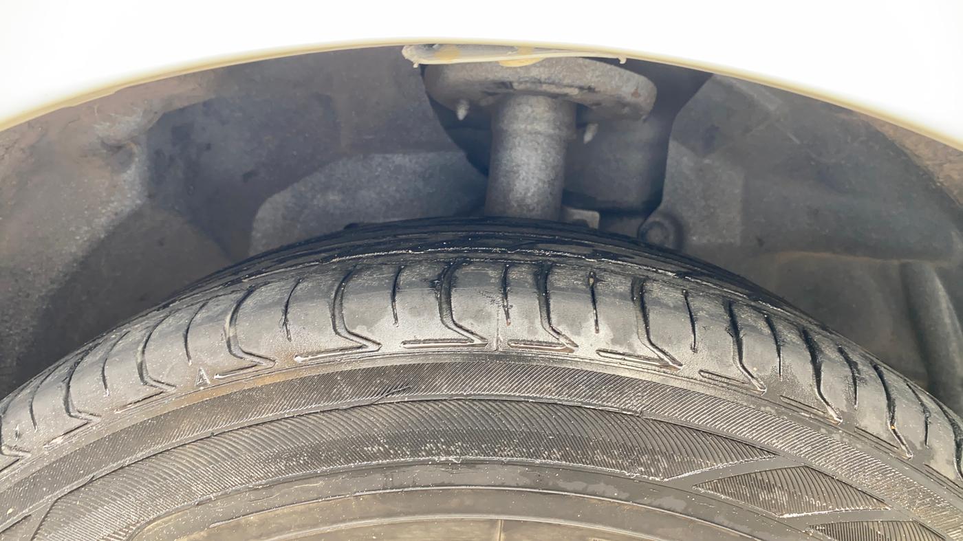 2019 Ford Ecosport TITANIUM + 1.5L PETROL, CNG, Manual, 1,24,712 km, Left Front Tyre Tread
