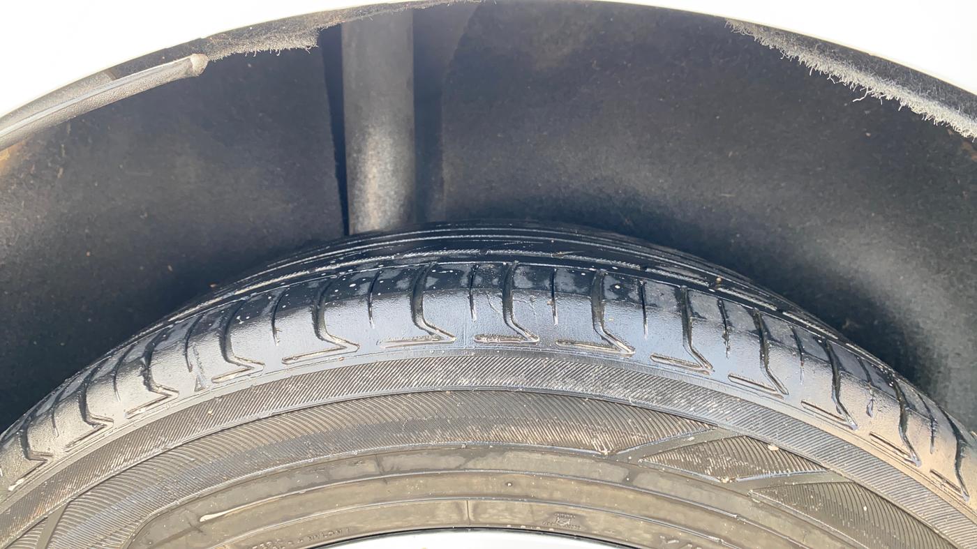 2019 Ford Ecosport TITANIUM + 1.5L PETROL, CNG, Manual, 1,24,712 km, Right Rear Tyre Tread