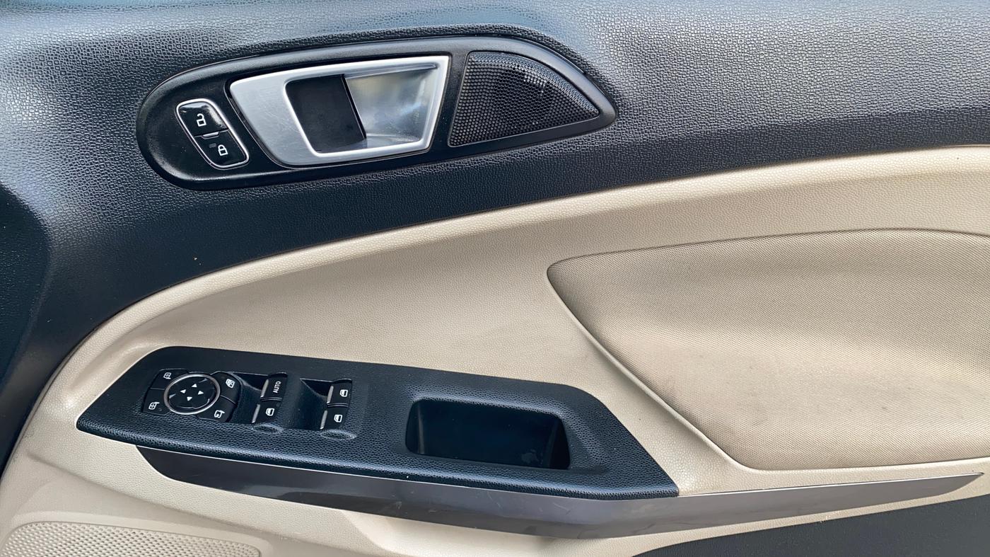 2019 Ford Ecosport TITANIUM + 1.5L PETROL, CNG, Manual, 1,24,712 km, Driver Side Door Panels Control