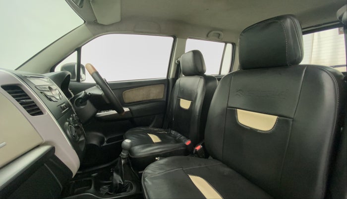 2013 Maruti Wagon R 1.0 VXI, CNG, Manual, 71,137 km, Right Side Front Door Cabin