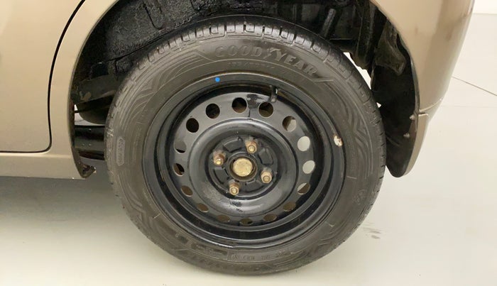 2013 Maruti Wagon R 1.0 VXI, CNG, Manual, 71,137 km, Left Rear Wheel