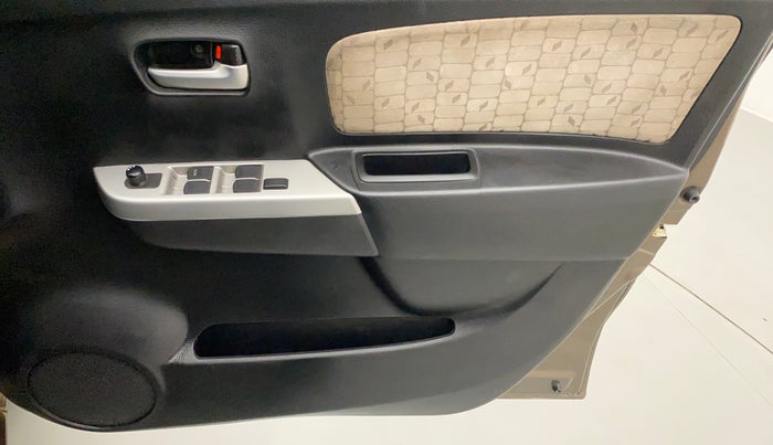 2013 Maruti Wagon R 1.0 VXI, CNG, Manual, 71,137 km, Driver Side Door Panels Control