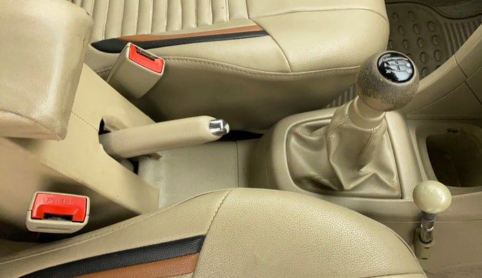 2015 Maruti Swift Dzire VXI, Petrol, Manual, 86,630 km, Gear Lever