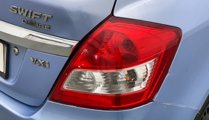 2015 Maruti Swift Dzire VXI, Petrol, Manual, 86,630 km, Right tail light - Minor damage